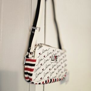 Stylish Love Print Shoulder Bag